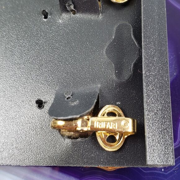 Vintage Signed Crown Trifari Seashell Shell Gold Tone Clip On Earrings - Picture 6 of 10